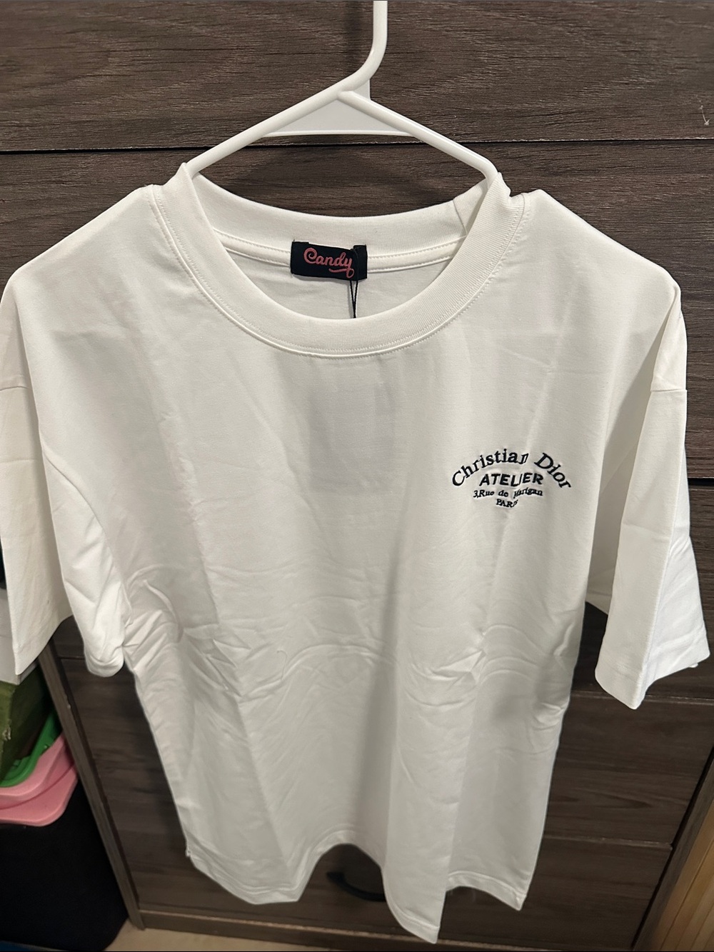 Women’s White Short-Sleeve Tee size M